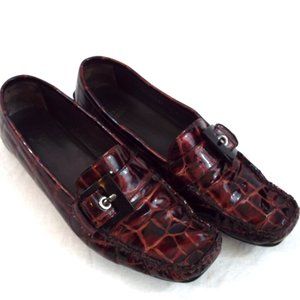 Stuart Weitzman Women's Croc Embossed Patent Leather Loafer with Buckle Size 9